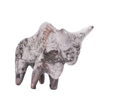 BULL WITH BROKEN HORN C252